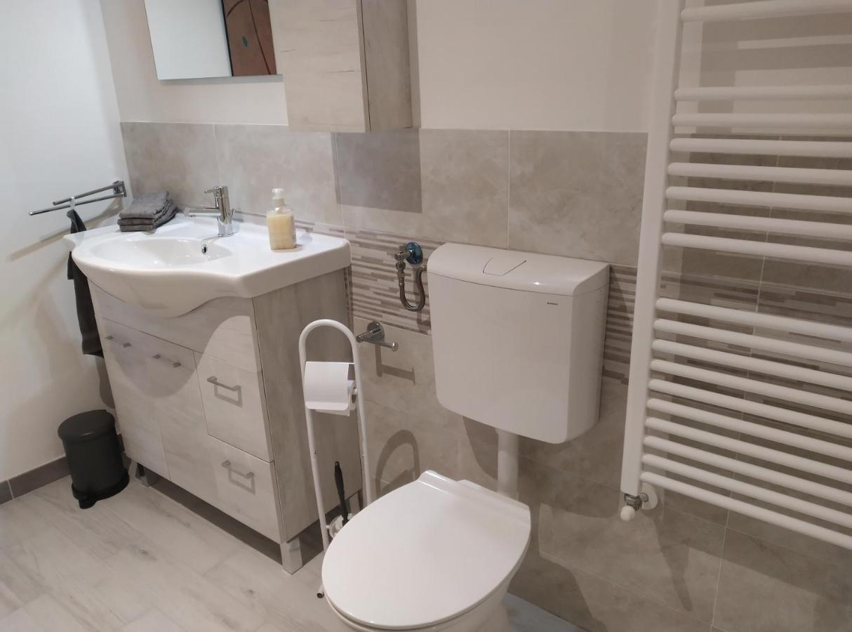 Casa Doris Apartment Montabone Ngoại thất bức ảnh